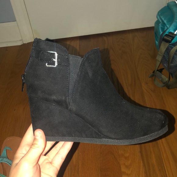 solid black booties - Picture 1 of 3